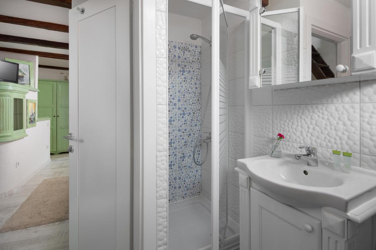 Apartment By Irundo *
