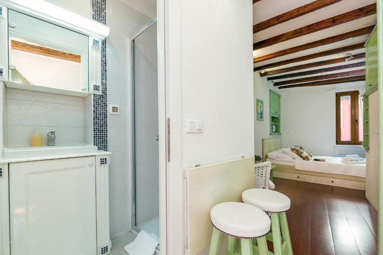 By Irundo Apartment