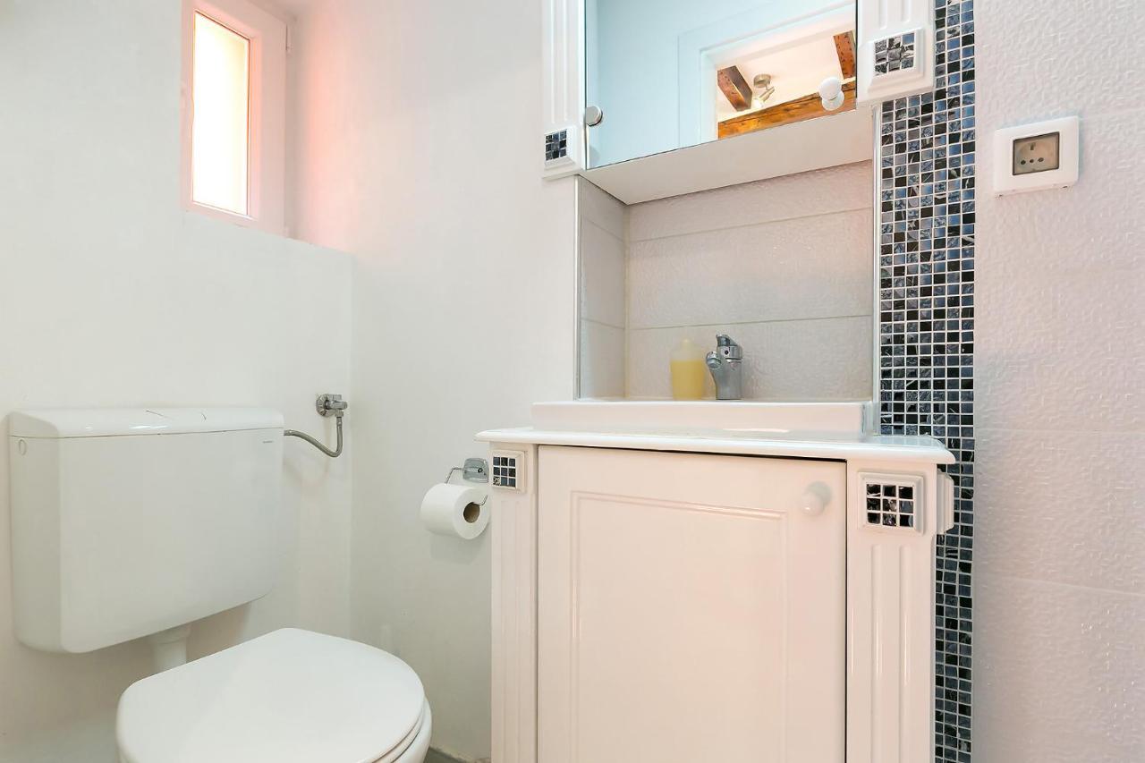 Apartment By Irundo *